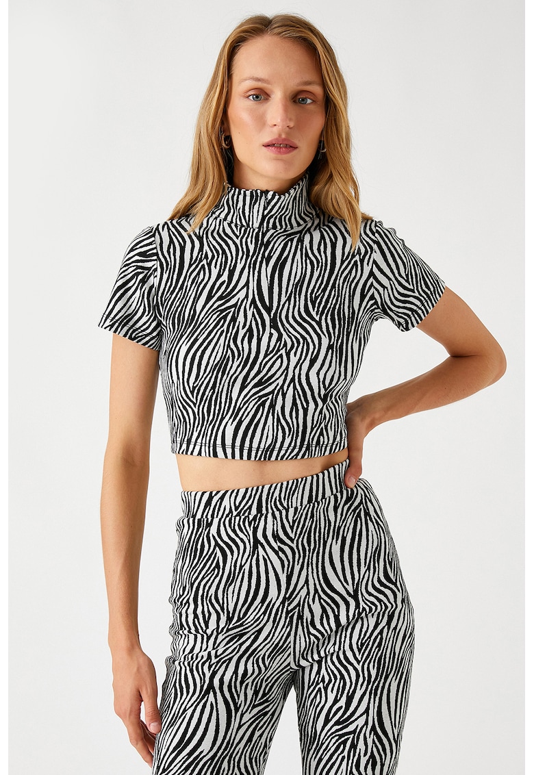 Tricou crop cu imprimeu zebra