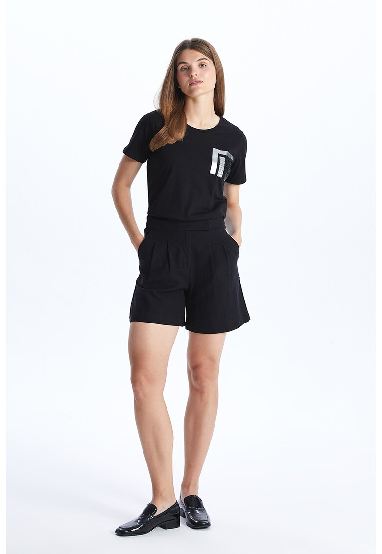 Tricou cu detaliu geometric