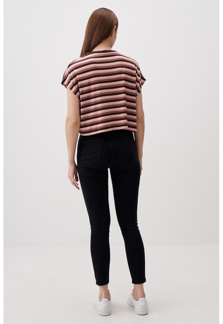 Tricou crop lejer