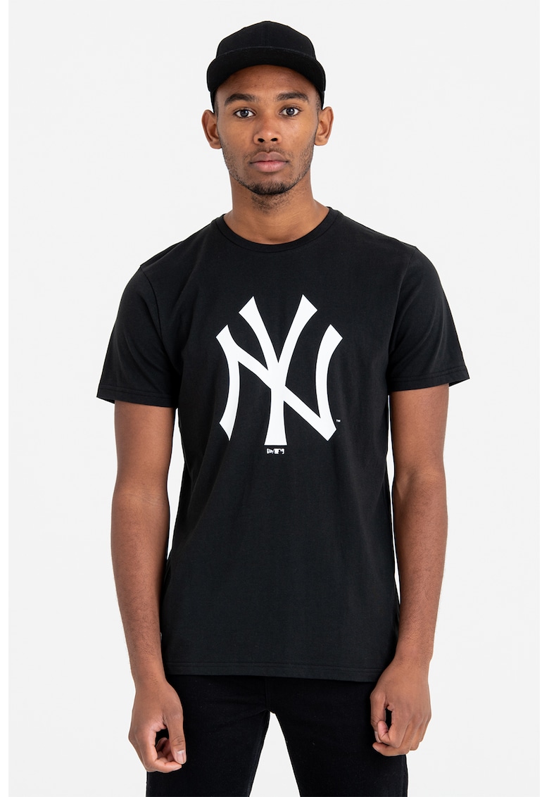 Tricou cu decolteu la baza gatului si imprimeu New York Yankees