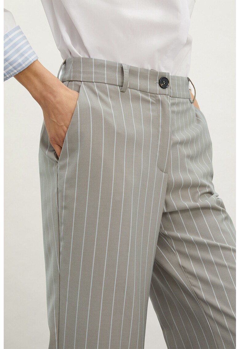 Pantaloni crop cu dungi