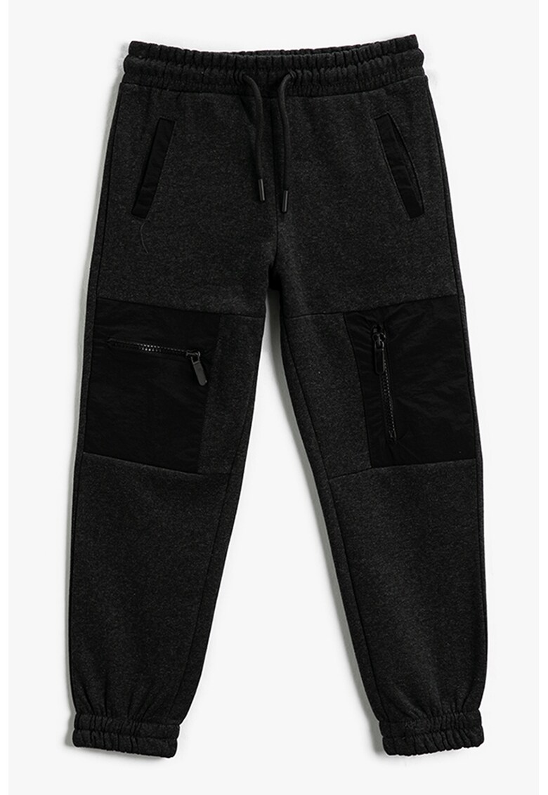 Pantaloni de trening cu buzunare multiple