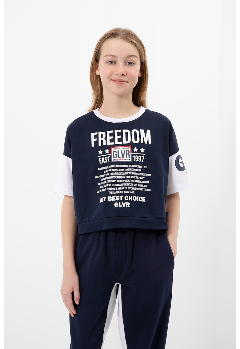 Tricou cu decolteu la baza gatului si imprimeu text