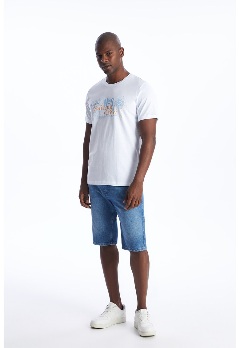 Tricou cu decolteu la baza gatului si imprimeu
