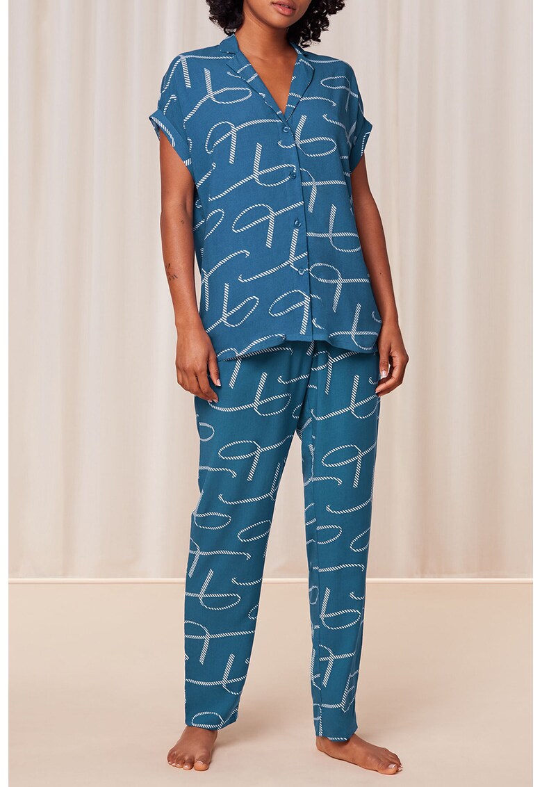 Pijama cu model abstract
