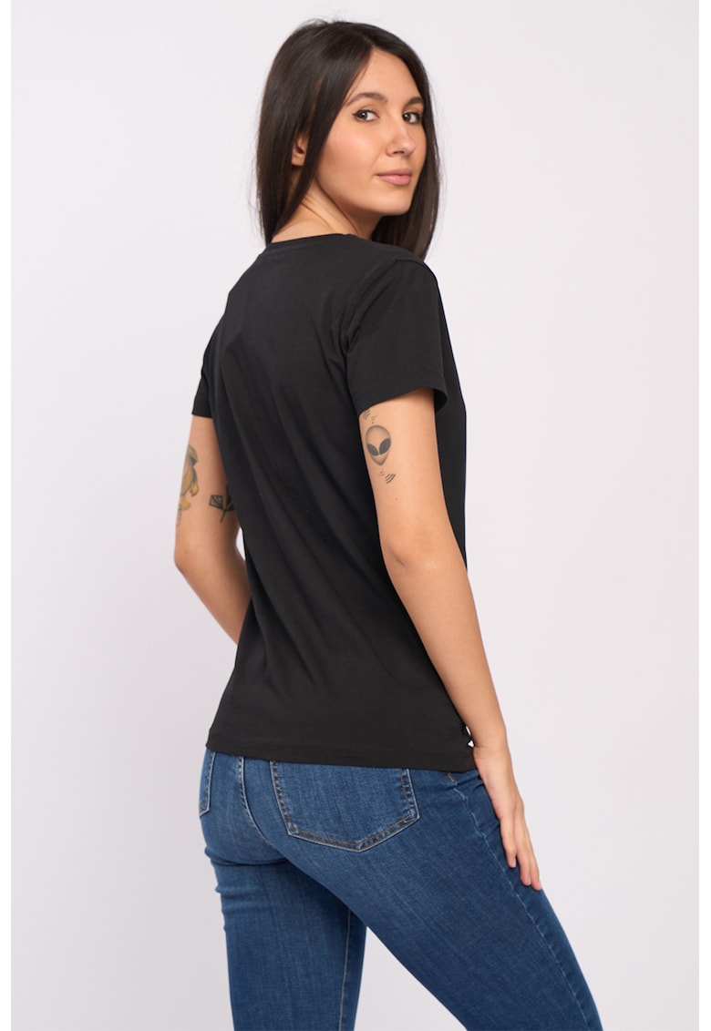 Tricou uni cu decolteu in V