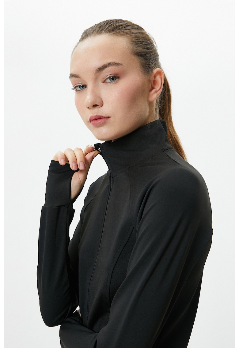 Bluza cu fermoar si slit pentru degetul mare