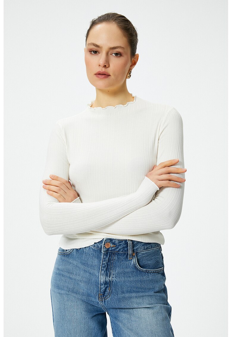 Bluza cu margini valurite