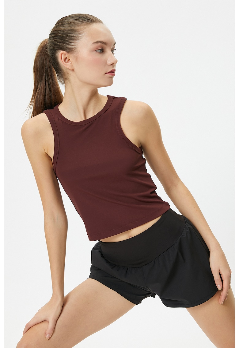 Top slim fit cu decolteu la baza gatului