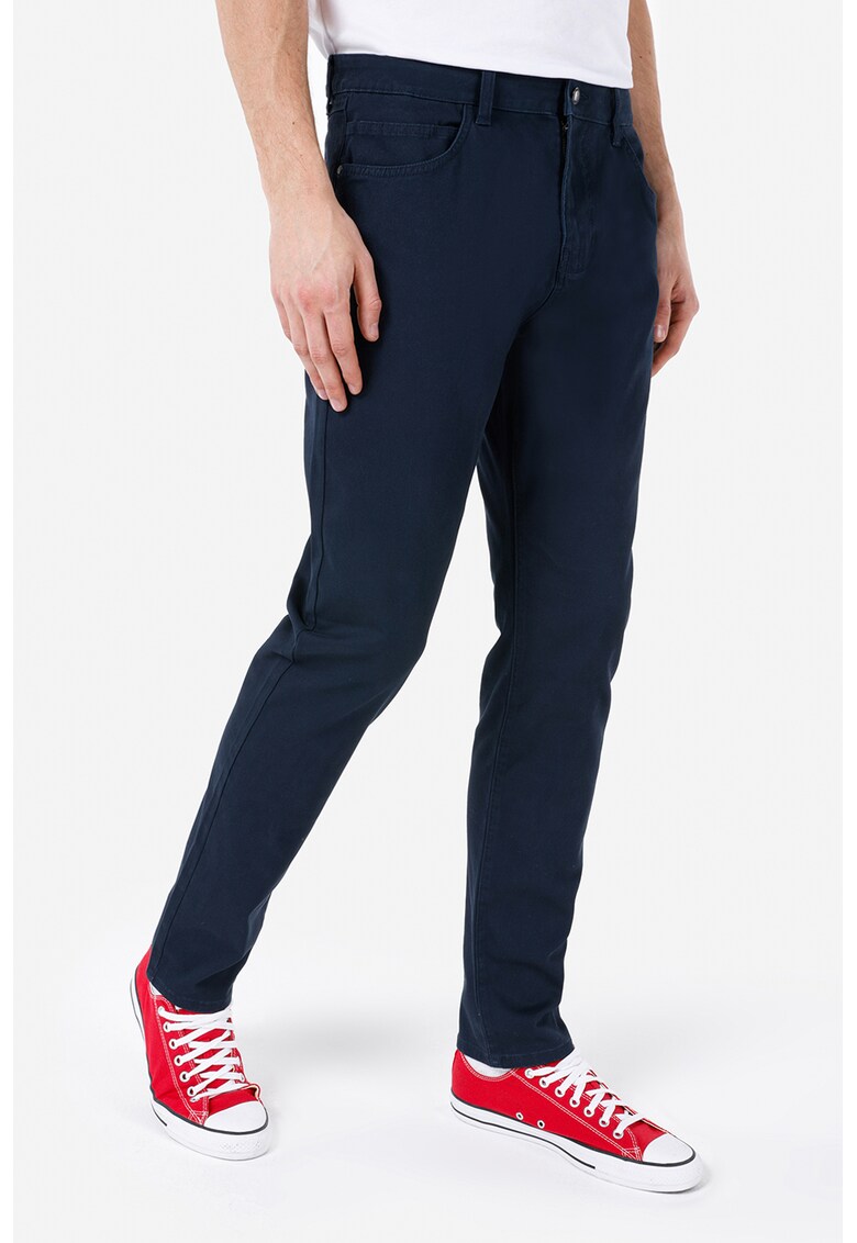 Pantaloni slim fit