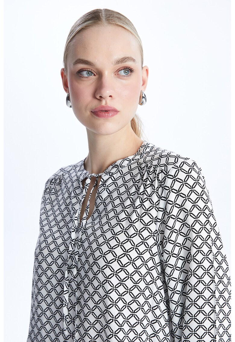 Bluza-tunica cu model si snururi de ajustare