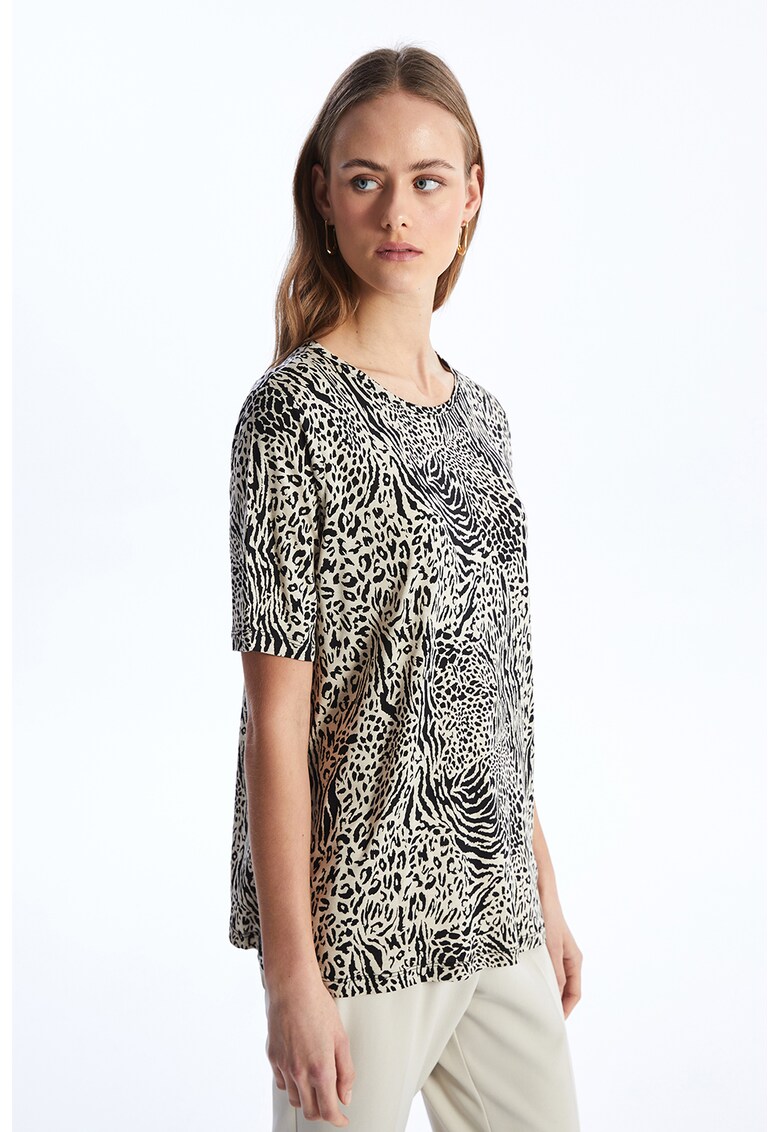 Bluza cu maneci scurte si model animal print