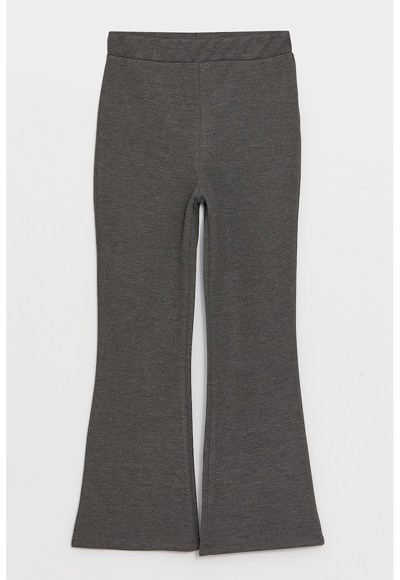 Pantaloni uni evazati