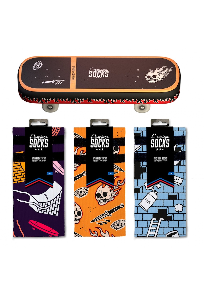 3 perechi de sosete Coolmax in cutie in forma de Skateboard