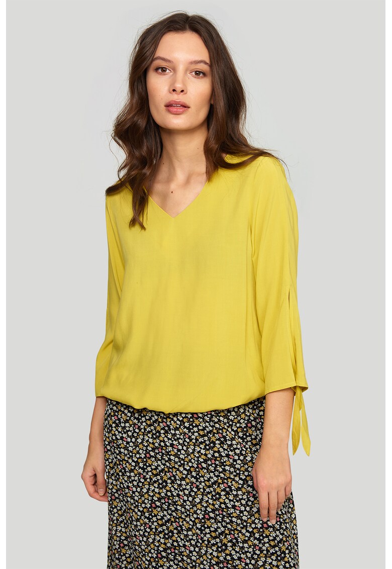 Bluza cu decolteu in V si maneci cu prindere laterala