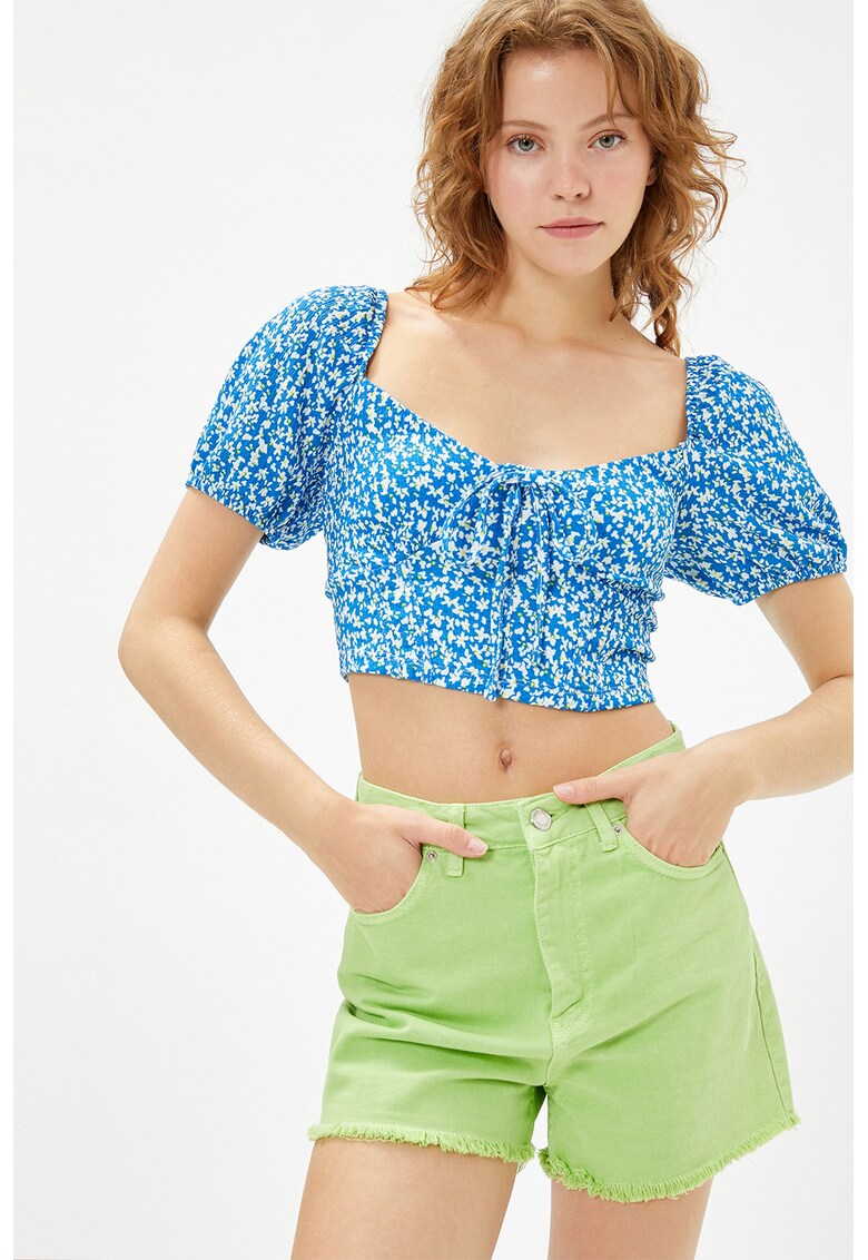 Bluza crop cu imprimeu si prindere cu snururi