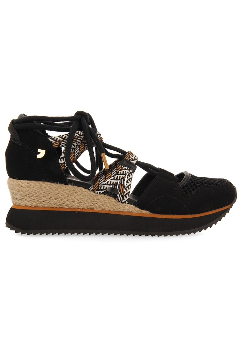 Pantofi sport wedge cu decupaje - Negru