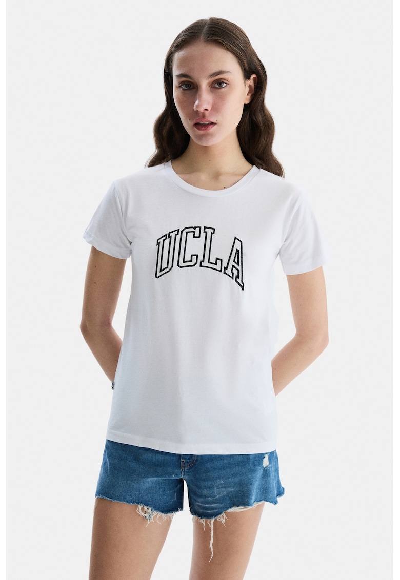 Тениска Angela с овално деколте и лого