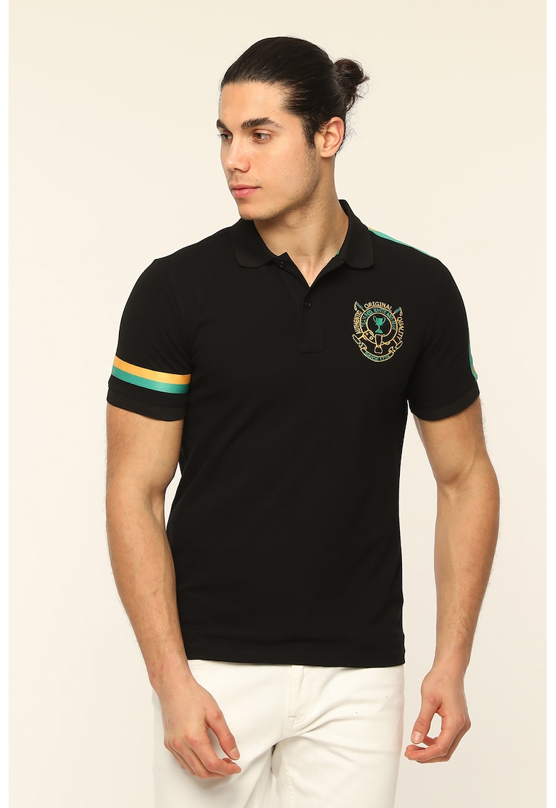 Tricou polo cu detaliu brodat pe piept Mare