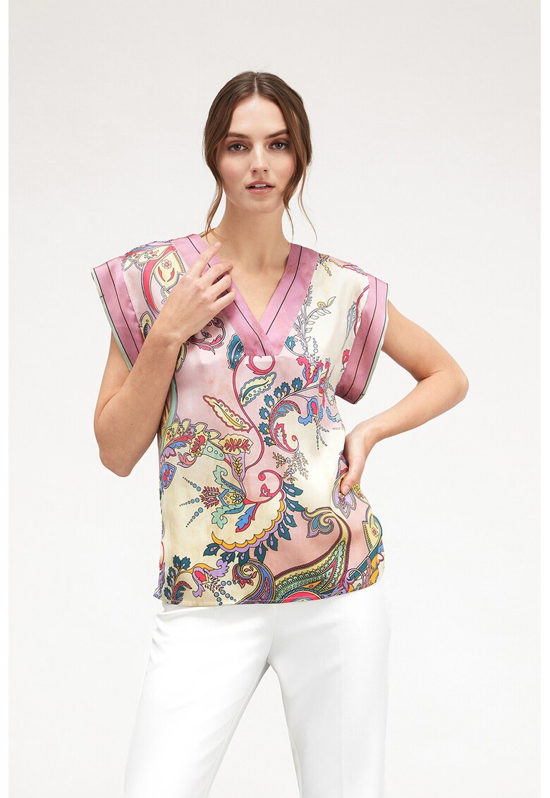 Bluza cu model floral - decolteu in V si maneci late