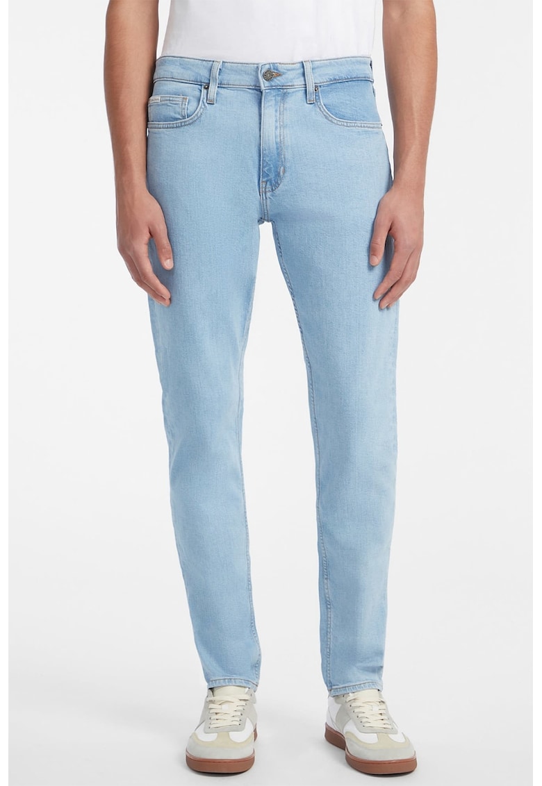 Blugi conici Blugi conici