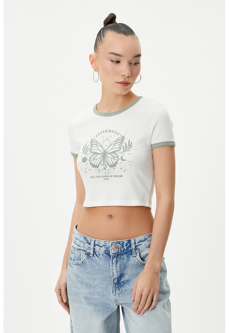 Tricou crop cu imprimeu cu fluturi