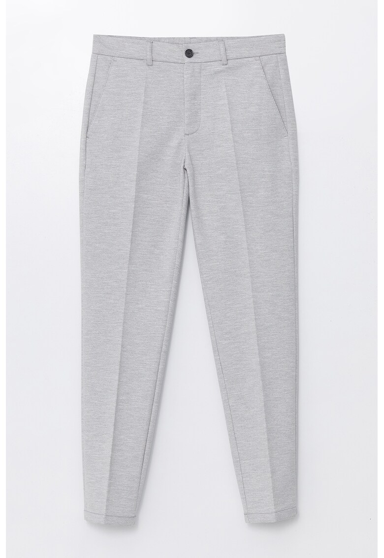 Pantaloni conici