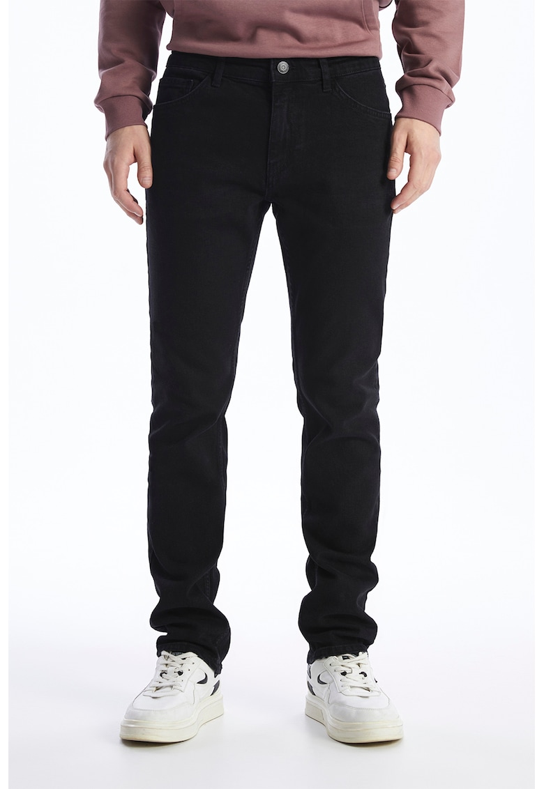 Blugi regular fit cu talie medie