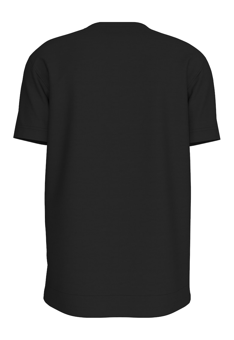 Tricou cu decolteu la baza gatului