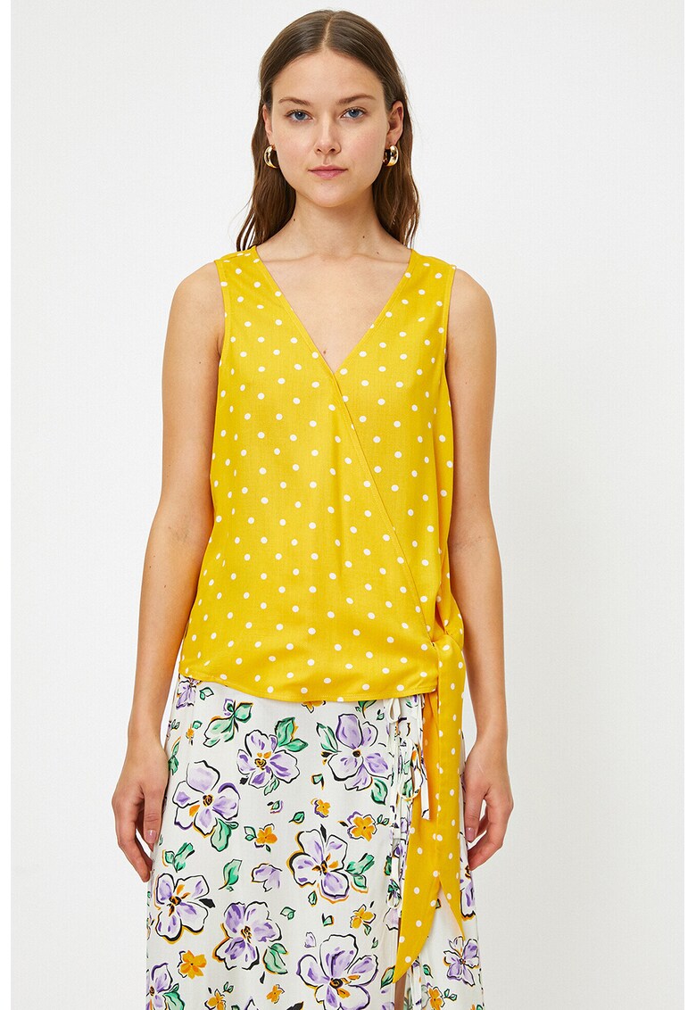 Bluza fara maneci cu buline