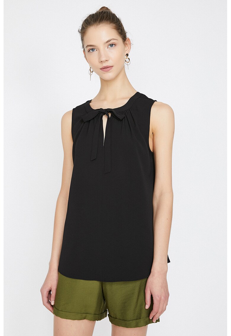 Bluza fara maneci cu funda
