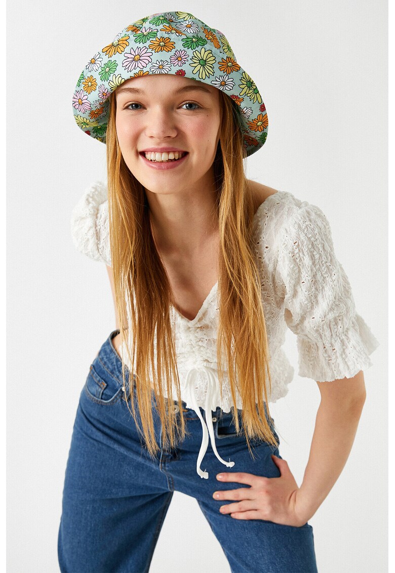 Bluza crop cu detaliu cu fronseu
