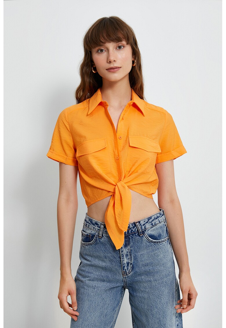 Camasa crop cu nod la terminatie