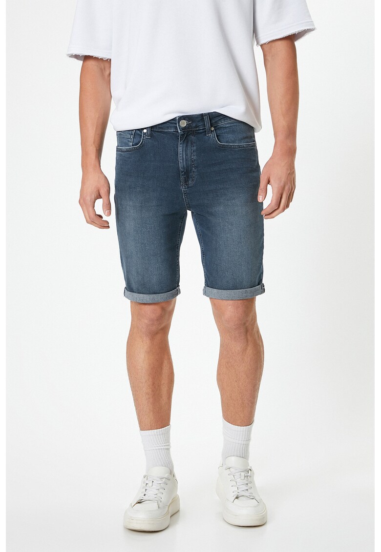 Blugi scurti slim fit