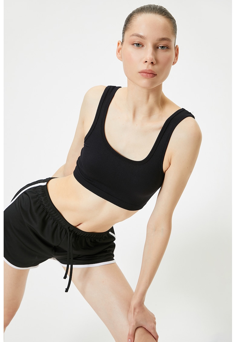 Bustiera uni cu barete late