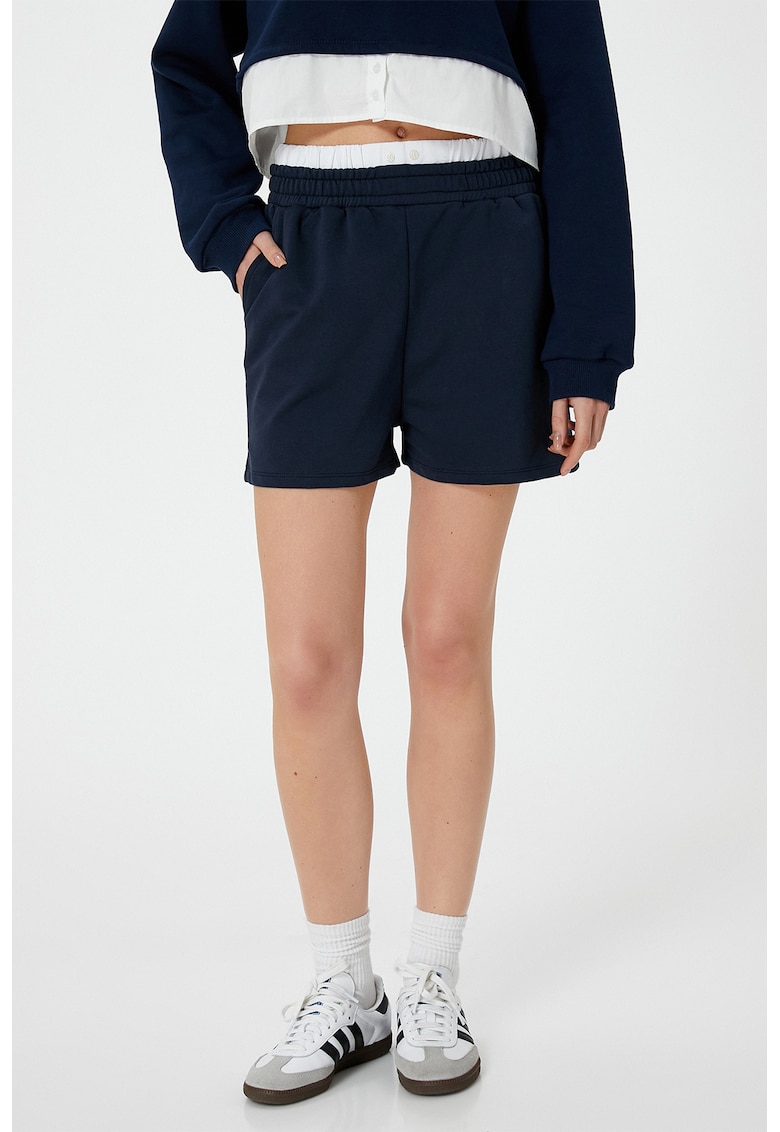 Pantaloni scurti cu detaliu contrastant - Bleumarin