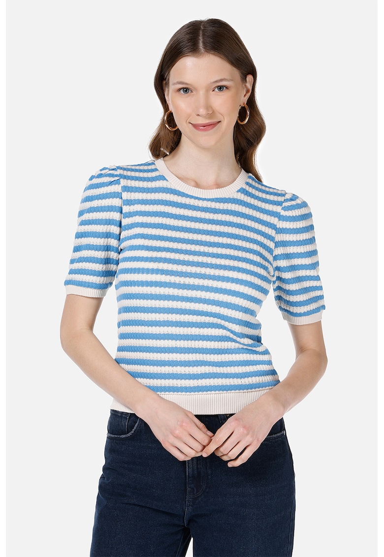 Tricou tricotat fin cu model in dungi