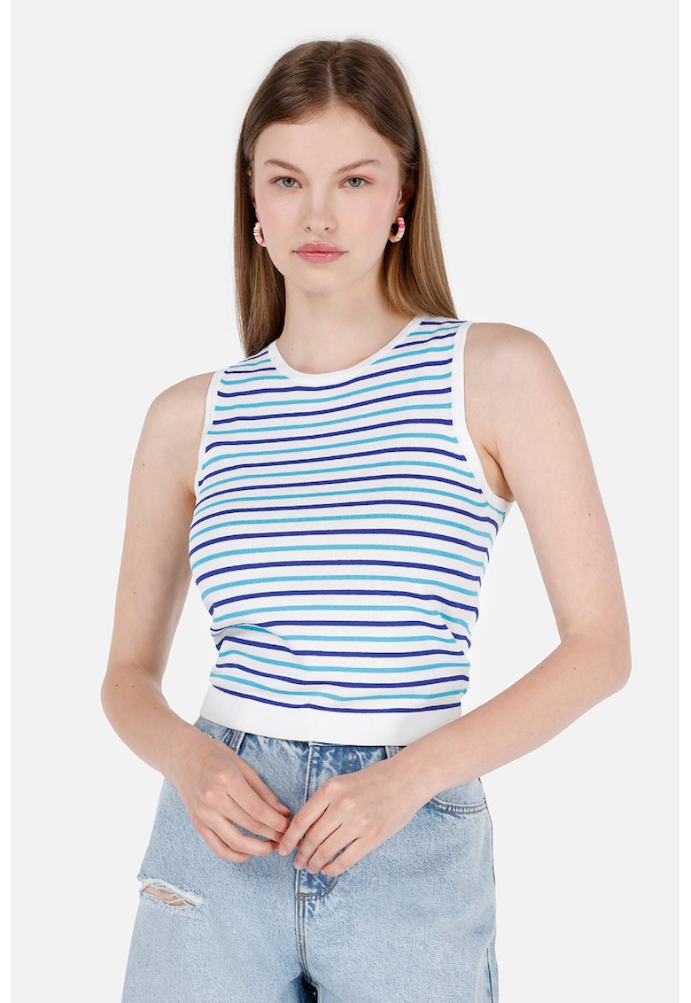 Top cu decolteu la baza gatului si model in dungi