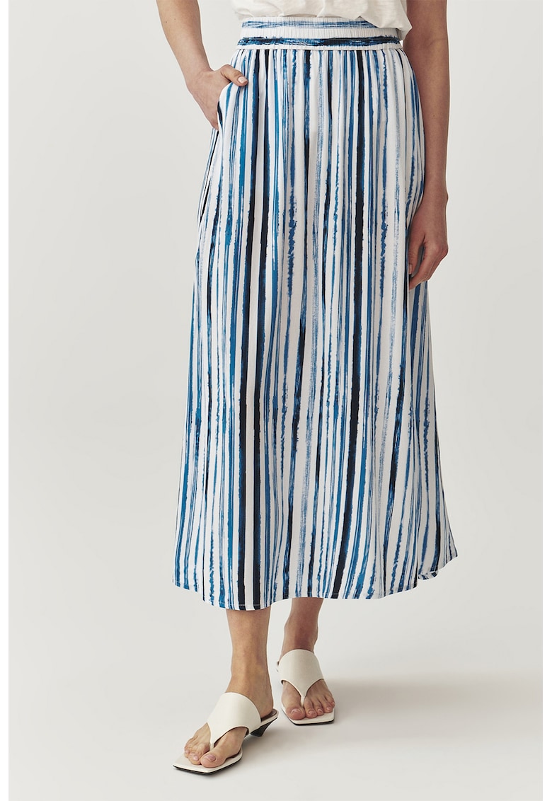 Fusta evazata cu model in dungi