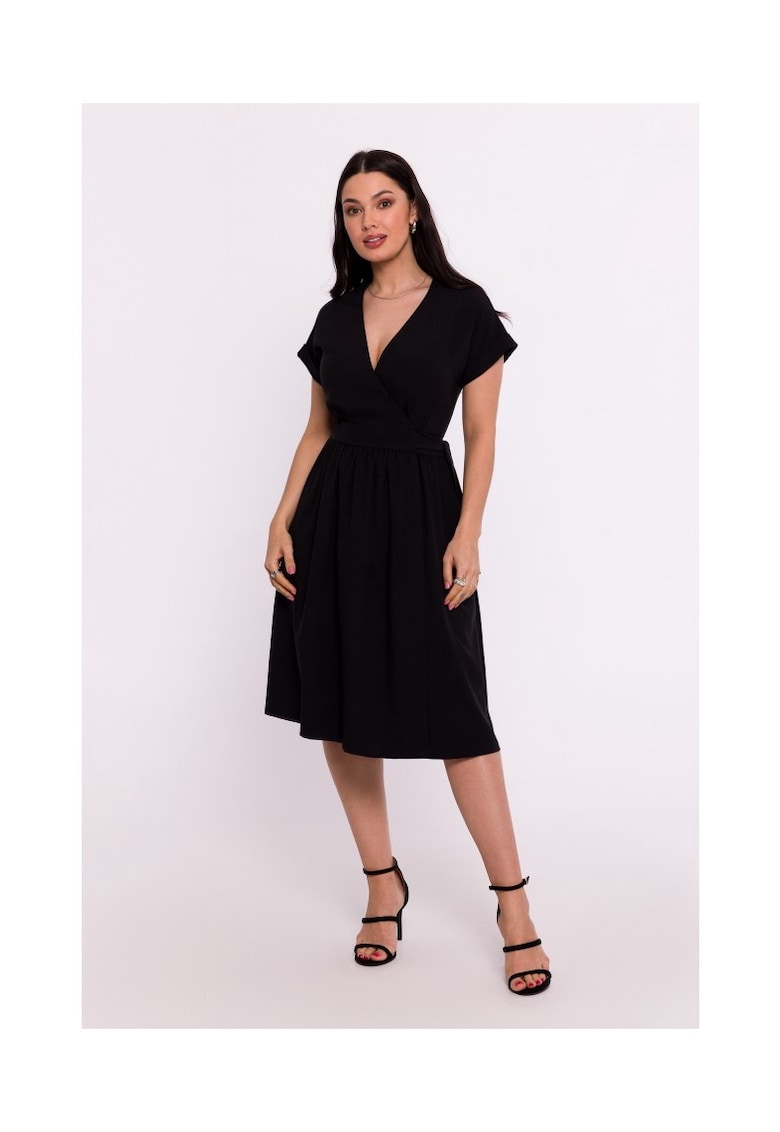 Rochie pe pliu cu legatura in talie -