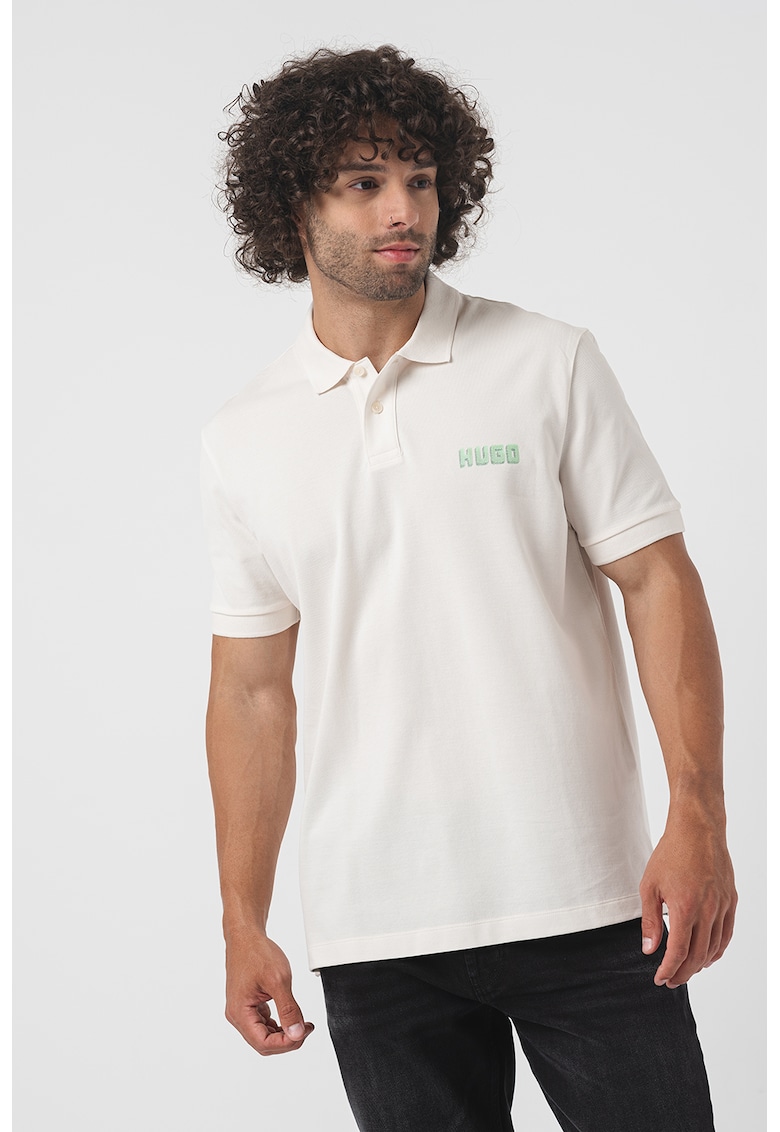 Tricou polo cu logo discret