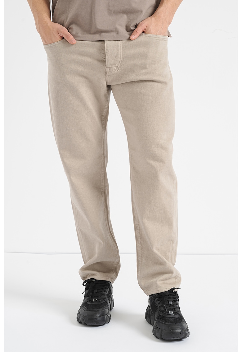 Blugi uni cu talie medie