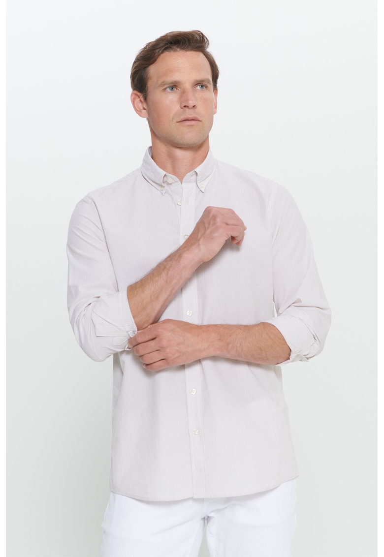 Camasa din bumbac cu guler fixat cu nasturi Camasa din bumbac cu guler fixat cu nasturi