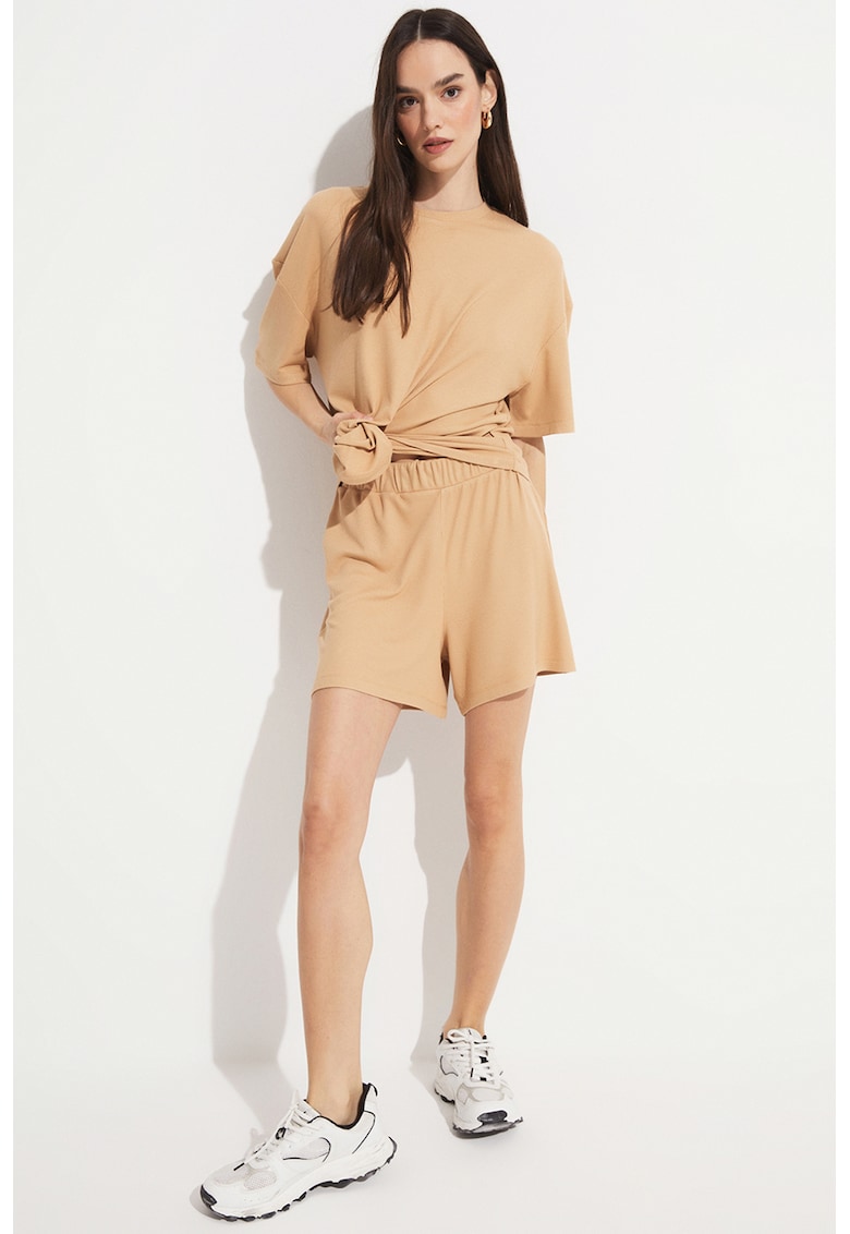 Set de tricou lejer si pantaloni scurti - 2 piese