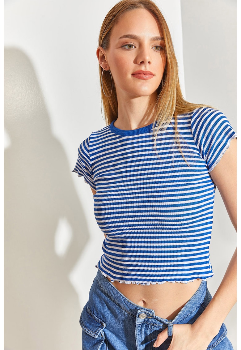 Tricou crop cu model in dungi si decolteu la baza gatului - Alb/Albastru inchis
