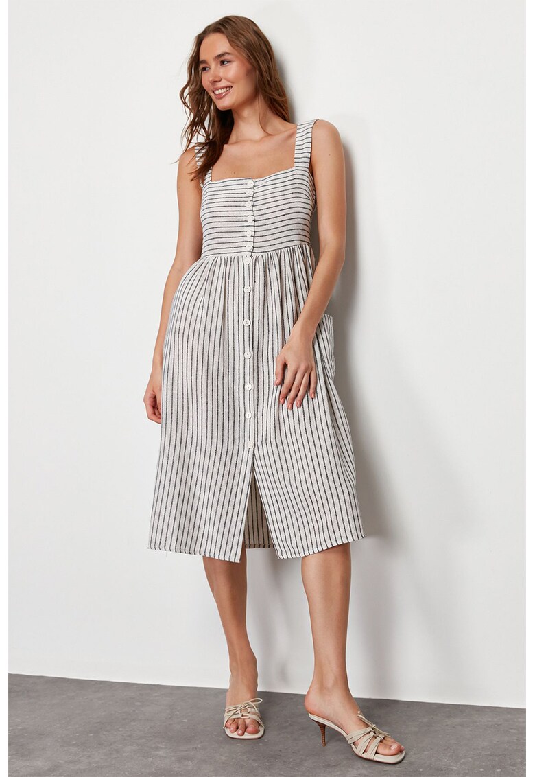 Rochie cu model si buzunare laterale