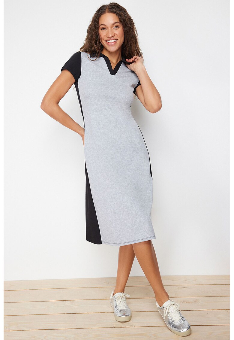 Rochie polo cu decolteu in V