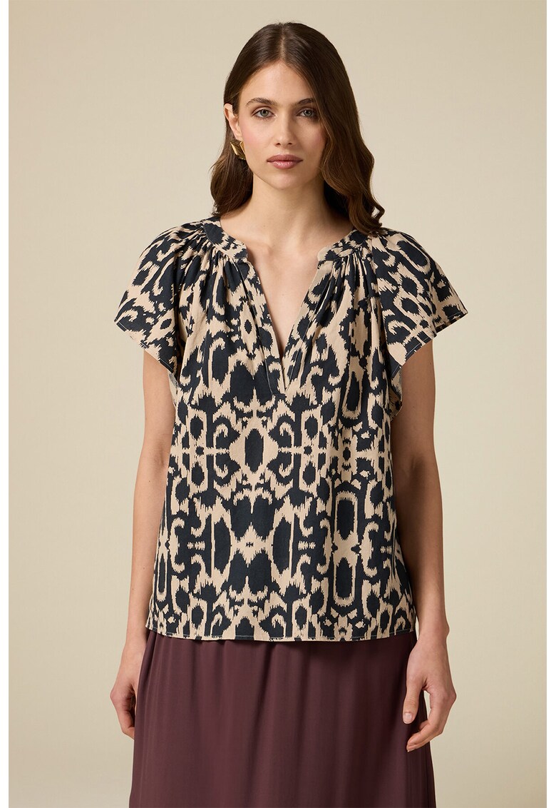 Bluza cu model si decupaj in V