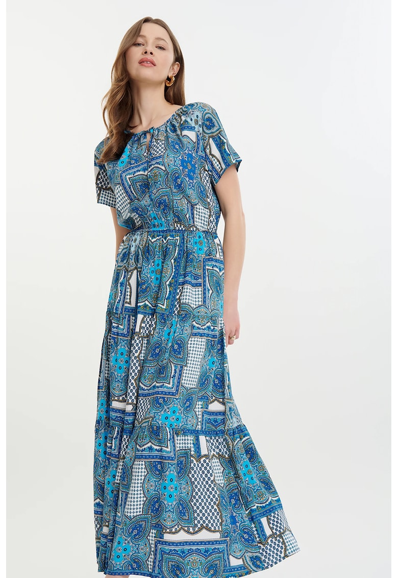 Rochie lunga cu model si decolteu rotund