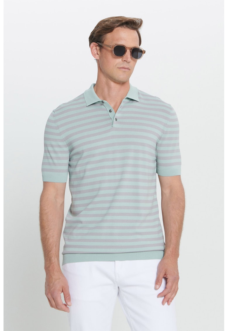 Tricou polo cu model in dungi